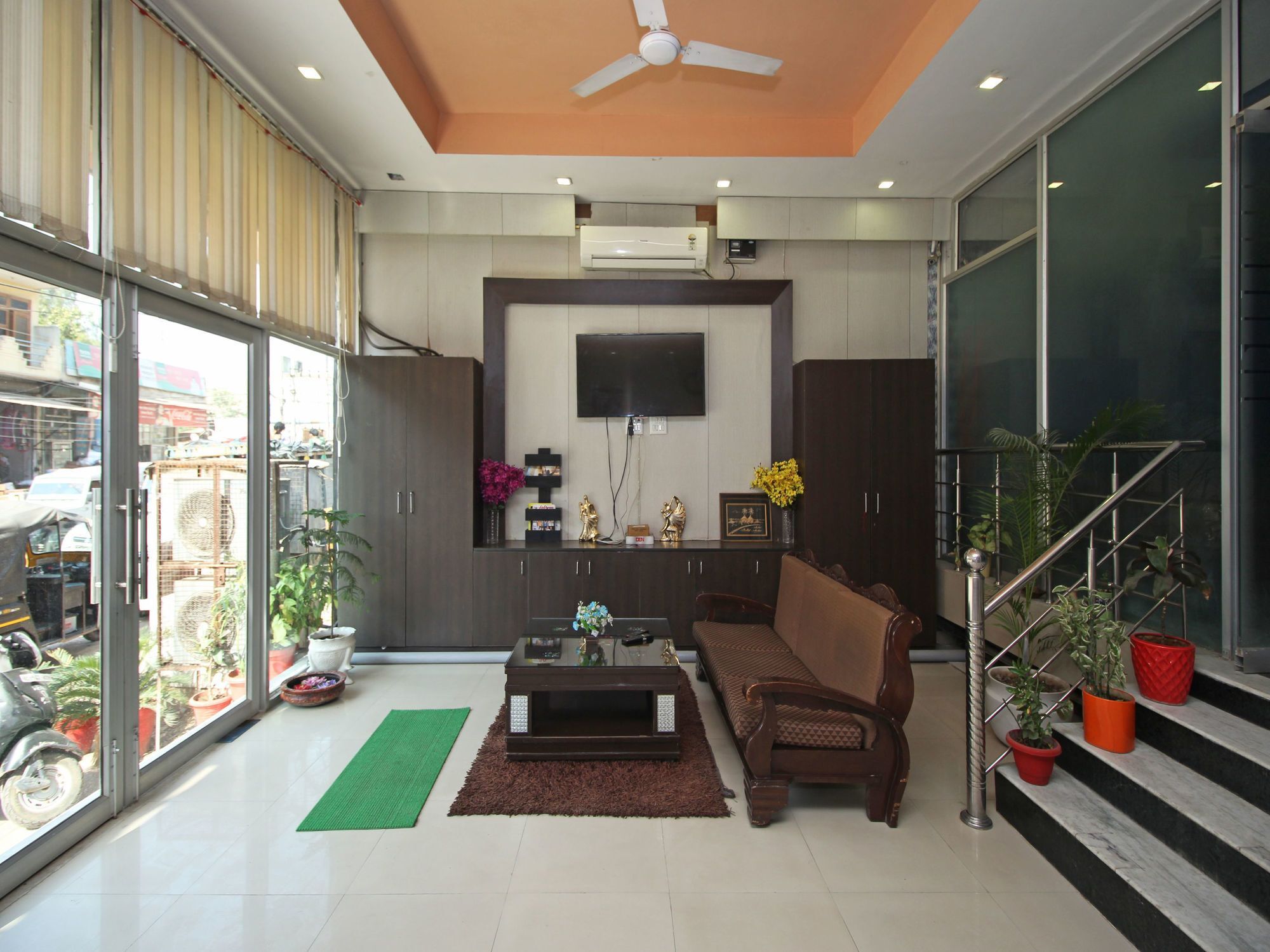 Oyo 576 Hotel Shree Kanta Residency Gurgaon Exterior photo